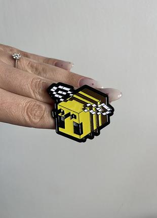 Пін значок металевий брошка піксельна бджілка — minecraft