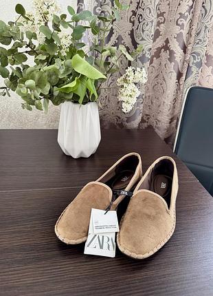 Нове взуття zara не вгадала розмір 37