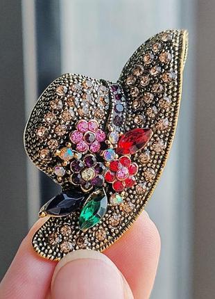 Брошь  "шляпа"