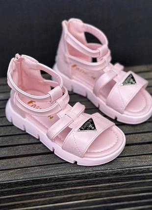 Круті дитячі босоніжки