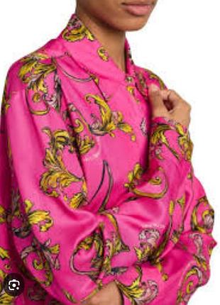 Блузка в стиле versace