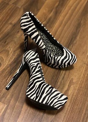 Туфлі принт зебра