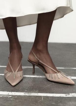 Zara взуття нове
