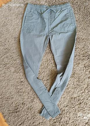 Легенькі літні брючки на підлітка 13/14 років