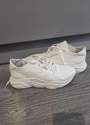 Кожаные белые кроссовки, 38 размер