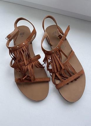 Красиві босоніжки h&м