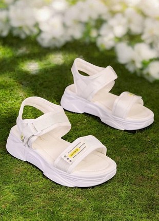Босоножки женские белые на липучках б1674