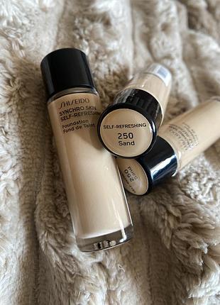 Тональний крем 250 sand shiseido synchro skin self-refreshing foundation