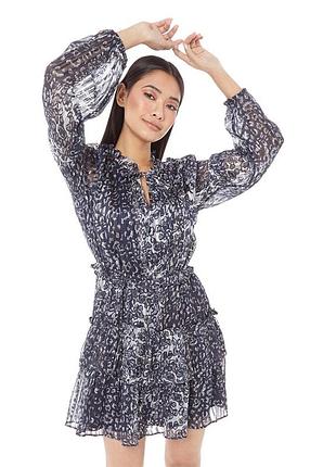 Красивое брендовое платье