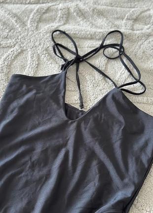 Суцільний купальник