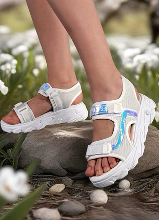 Босоножки женские белые на липучках б1675