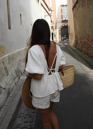 Летний легкий костюм с шортами муслин открытая спинка шорты виски прямые баска фонарь рукав