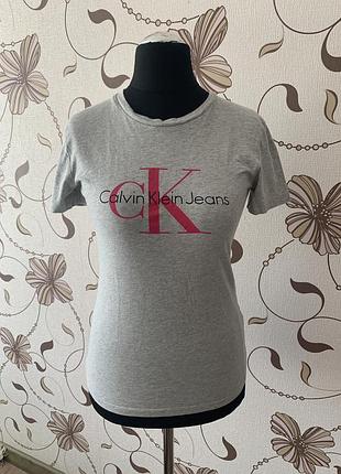 Футболка calvin klein , p. c