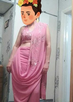 Индийский сари