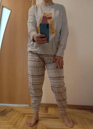 Хорошенька піжама костюм для дома і сна розмір 12 -14