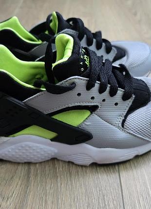 nike jordan  huarache run