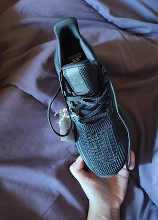 Кросівки жіночі 
adidas