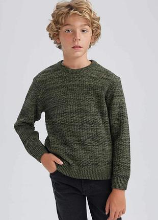 Светр вʼязка хакі на хлопчика