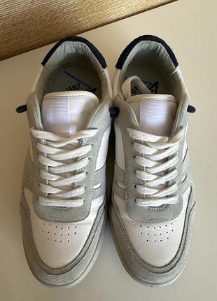 Шкіряні кросівки