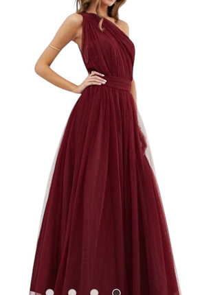 Роскошное тюлевое платье на одно плечо бордовое