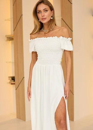 Сукня міді з розрізом