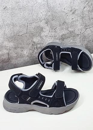 Дитячі босоніжки для хлопчика