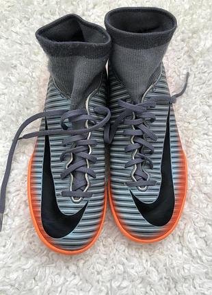 Футзалки nike