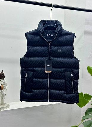 Чоловіча жилетка hugo boss