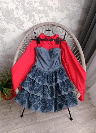 Сукня під джинс з вишивкою корсетний тип