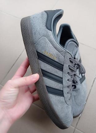 Оригінальні кросівки india adidas gazelle