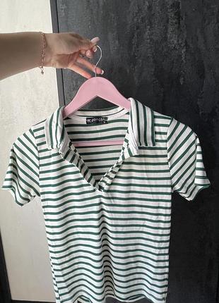 Футболка з воротником