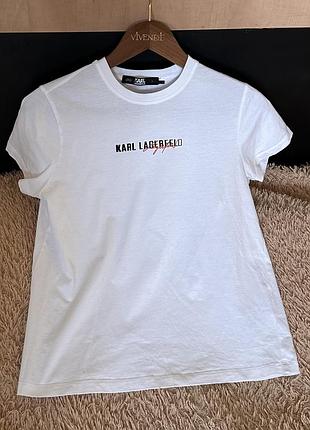 Белая базовая футболка