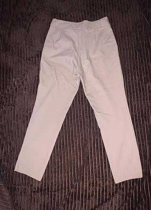 Брюки пастельні stradivarius