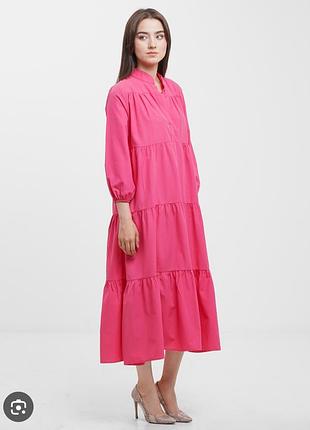 Жіноче плаття рожевого кольору від shein.