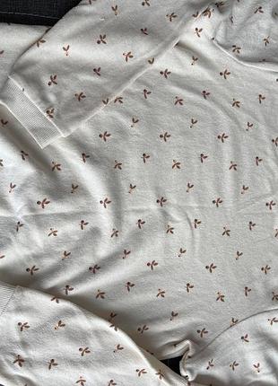 Светр на дівчинку