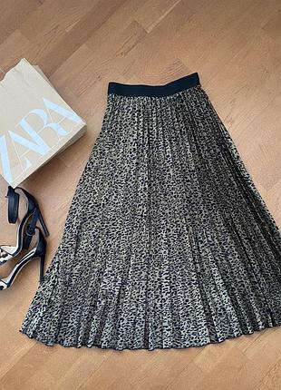 Спідниця міді плісе zara