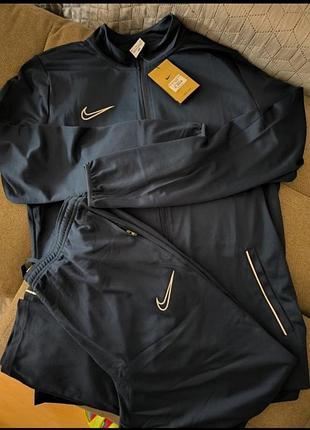 Чоловічий спортивний костюм nike мужской спортивный костюм xl