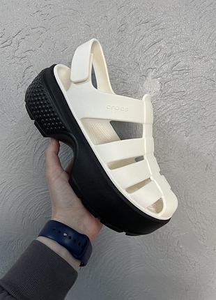 Босоніжки crocs stomp fisherman sandal