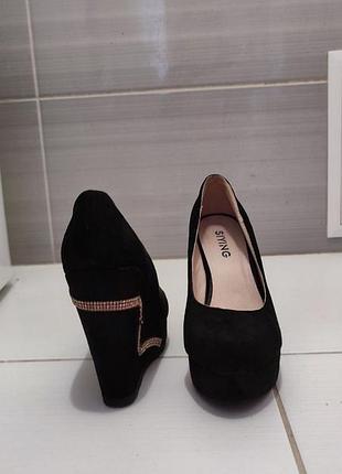 Туфли черный цвет