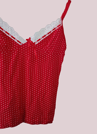 Майка женская красная в горошек.