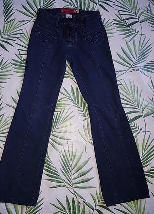 Вінтажні джмнси кльош