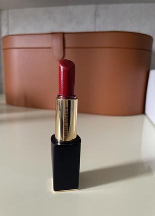 Помада estee lauder