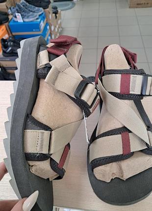 Босоножки женские