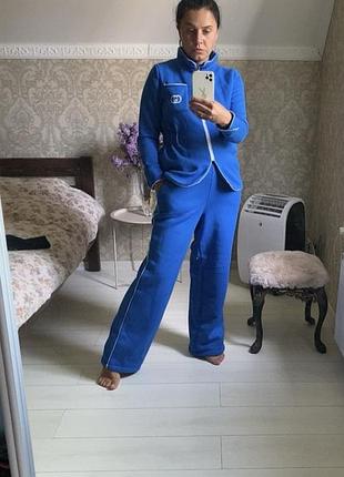Жіночий костюм