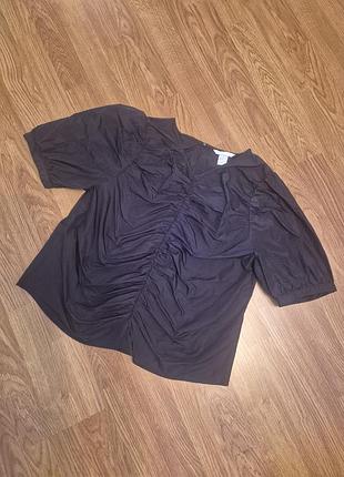 Фірмова футболка блуза