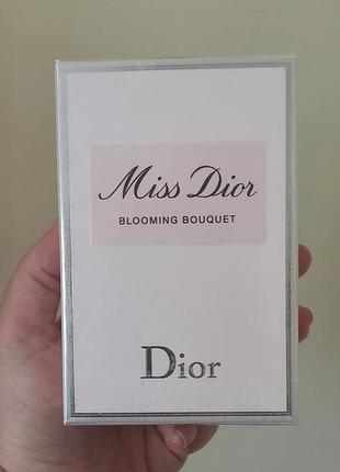 Туалетна вода dior miss dior blooming bouquet