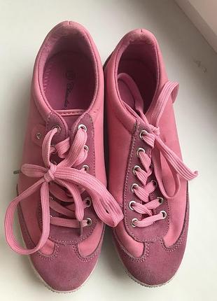 Кросівки 36 розмір