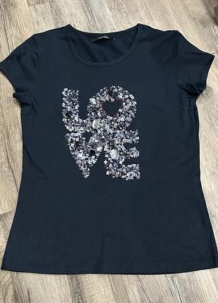 Футболка з паєтками