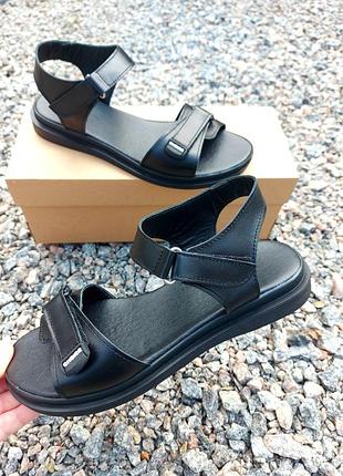 Босоніжки сандалі шкіряні