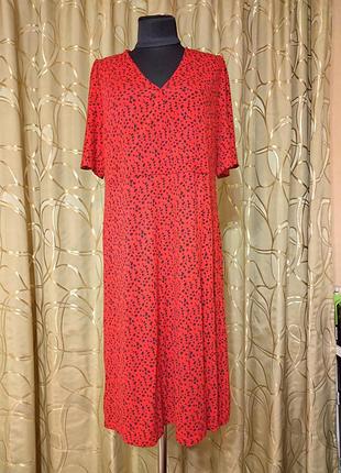 Брендове віскозне трикотажне плаття міді